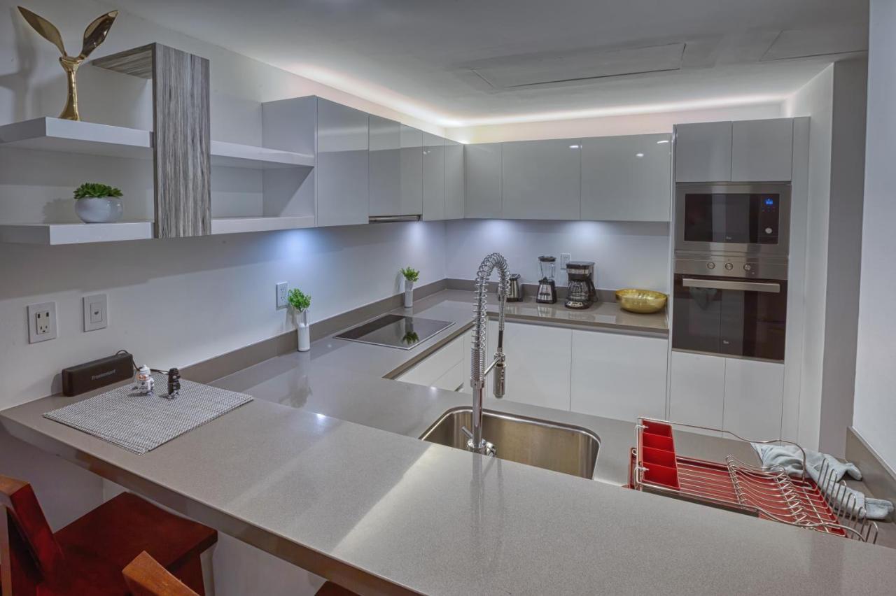 Astonishing Condo With Balcony In A Private Complex With Pool And Gym Playa del Carmen Exterior foto