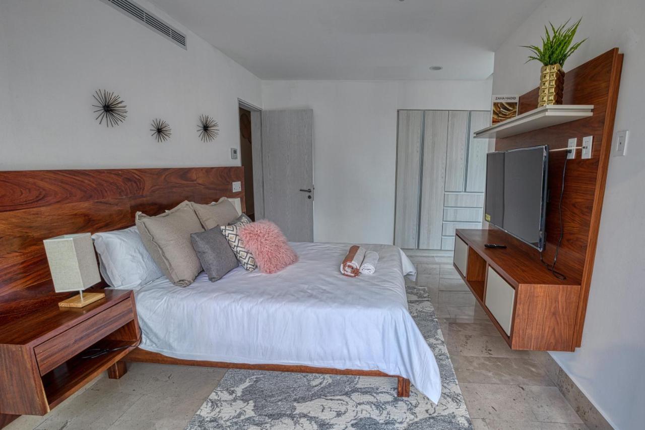 Astonishing Condo With Balcony In A Private Complex With Pool And Gym Playa del Carmen Exterior foto